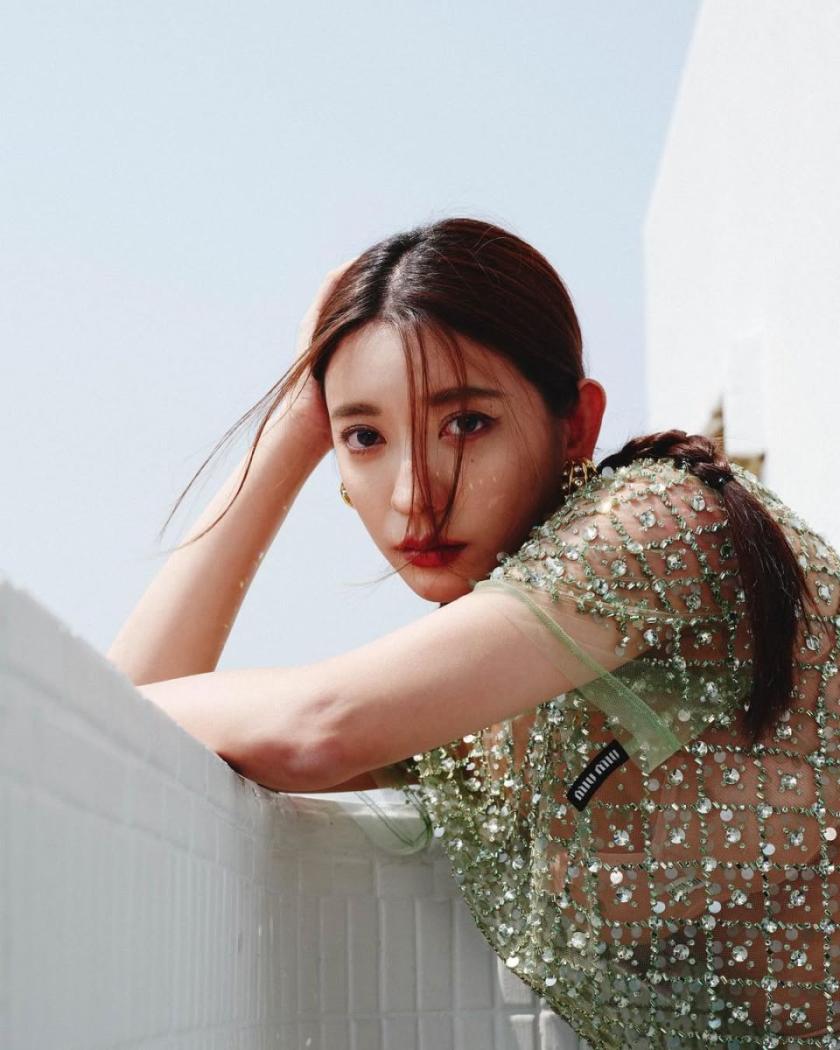 Vogue 2023 March issue