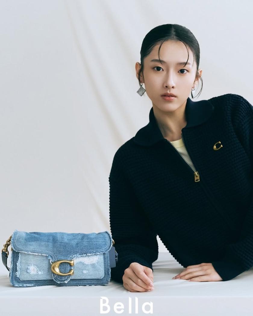 何曼希 Bella April 2026