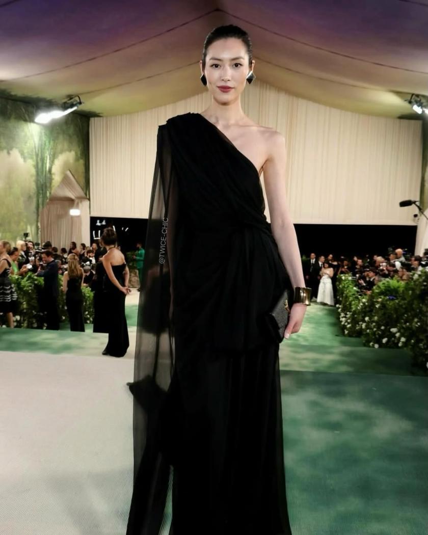 劉雯 met gala 2024